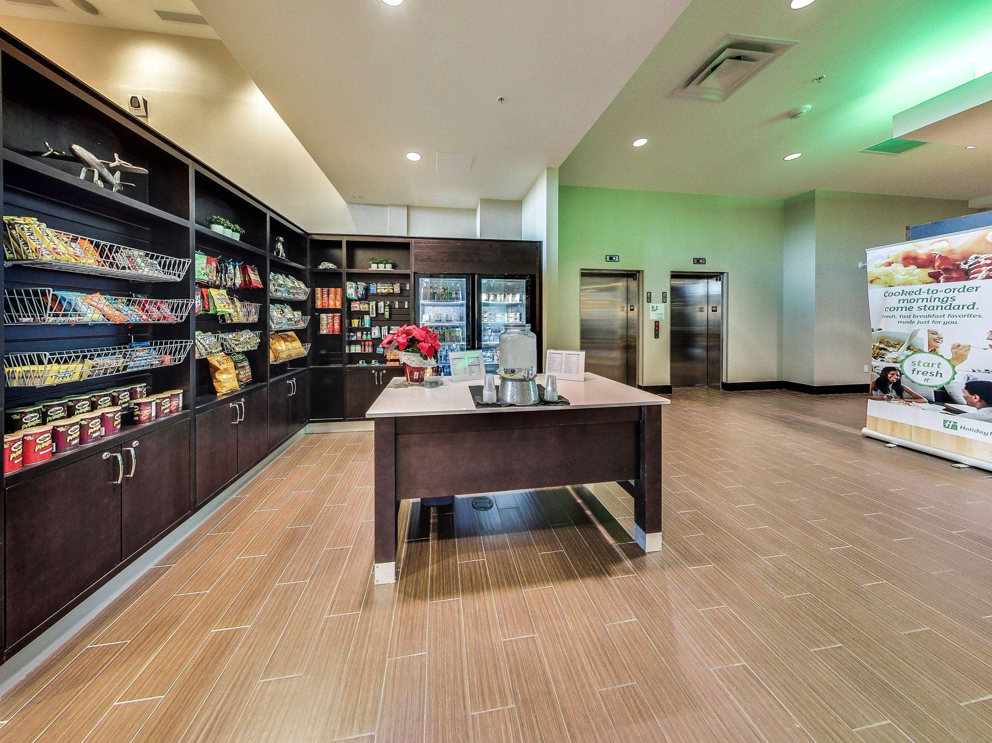 Holiday Inn Hotel & Suites Edmonton Airport Conference Centre By Ihg Ниску Экстерьер фото